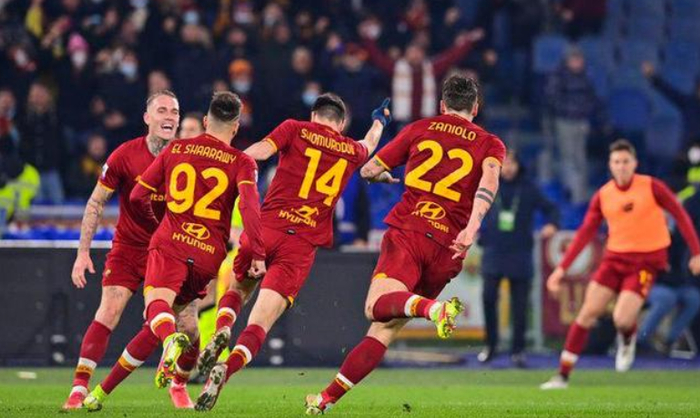  詹姆斯复出首秀出彩，国际米兰主场血战那不勒斯，豪取14连胜